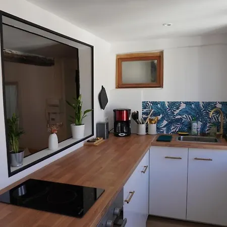 En Plein Centre Apartment Avignon